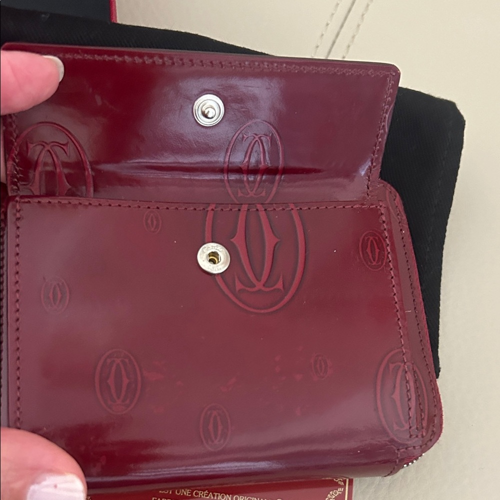 Cartier Red embossed leather zip around compact wallet - Picture 4 of 15